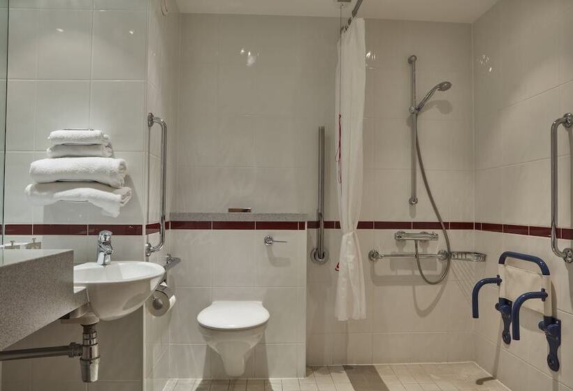 Номер Стандарт, Future Inn Plymouth