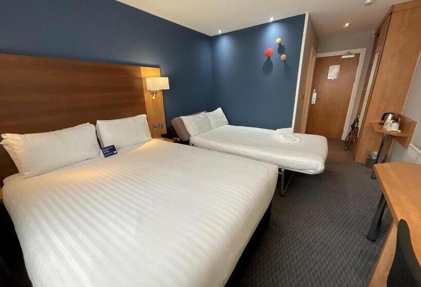 Номер Стандарт, Holiday Inn Express Nuneaton, An Ihg