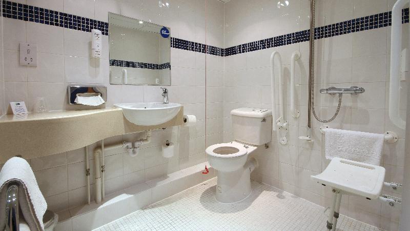 身障者適用スタンダードルーム, Holiday Inn Express Nuneaton, An Ihg