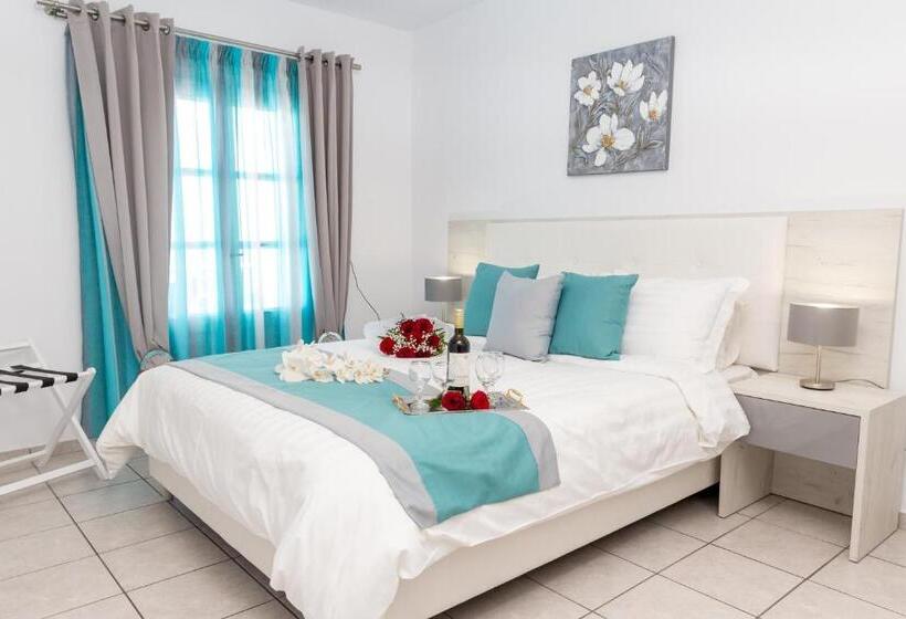 Standard Quadruple Room Sea View, Margarita