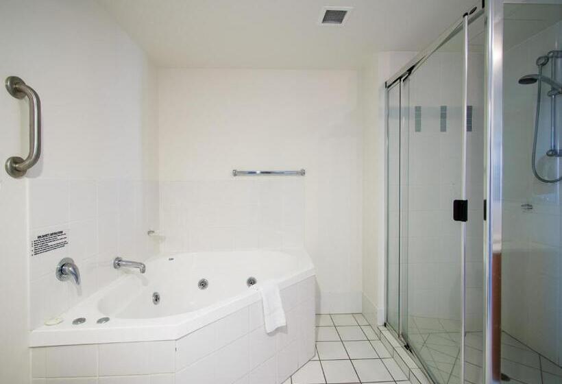 דירת שלושה חדרים, Oaks Sunshine Coast Seaforth Resort