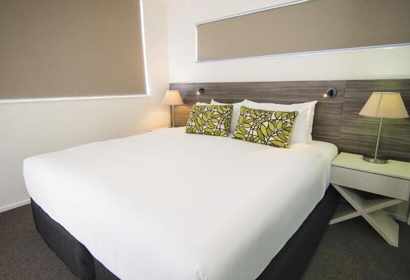 דירת שלושה חדרים, Oaks Sunshine Coast Seaforth Resort