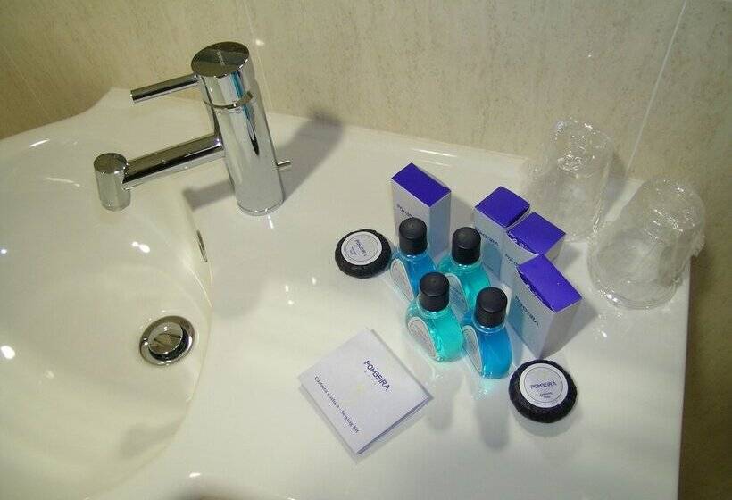 חדר סטנדרט, Pombeira