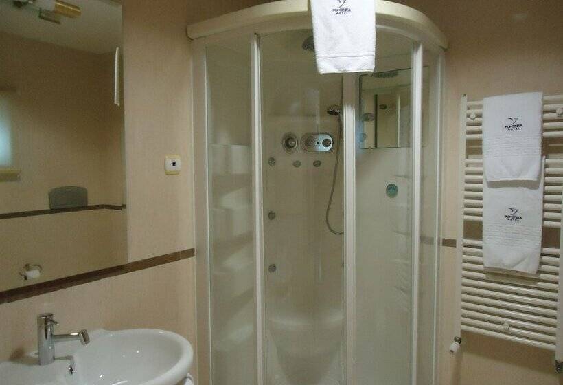 חדר סטנדרט יחיד, Pombeira