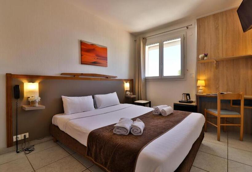 컴포트 룸, Restaurant De La Mer