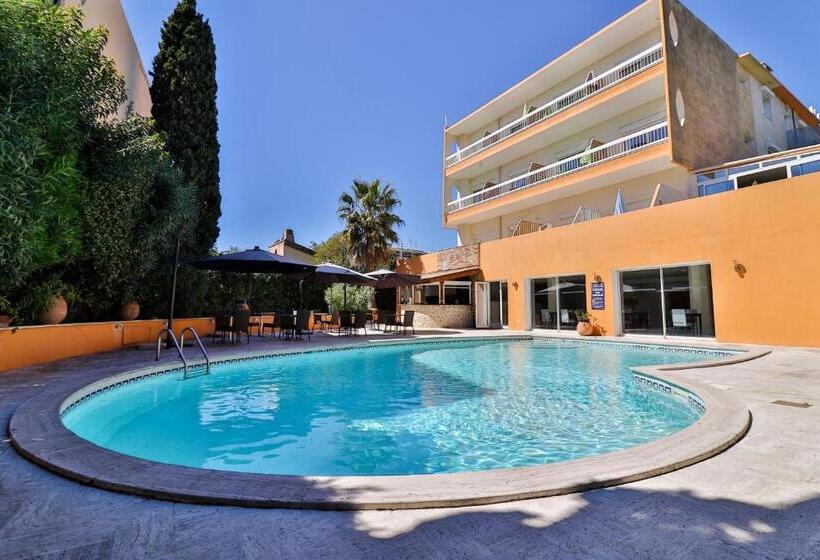 수피리어 룸 풀장 전망, Restaurant De La Mer