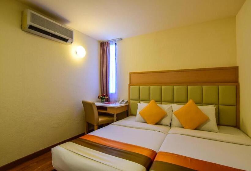سوئیت پریمیوم با چشم‌انداز دریا, Hompton By The Beach Penang