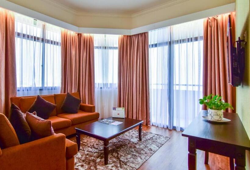 带海景的高级套房, Hompton By The Beach Penang