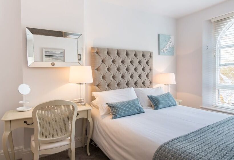 غرفة كلاسيكية, The Old Quay House