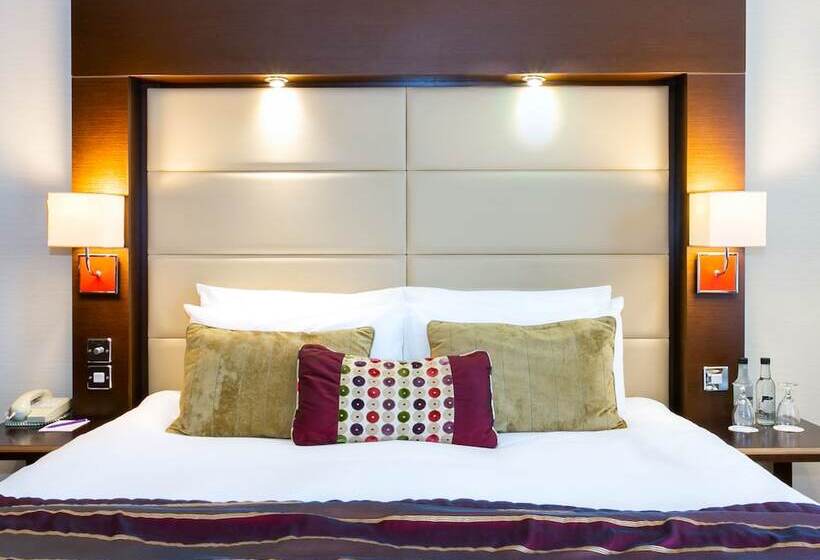 Номер Superior Кровать Кинг, The Park Royal Hotel & Spa