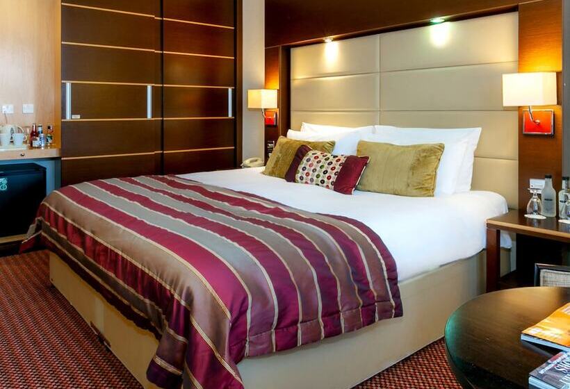 Номер Superior Кровать Кинг, The Park Royal Hotel & Spa