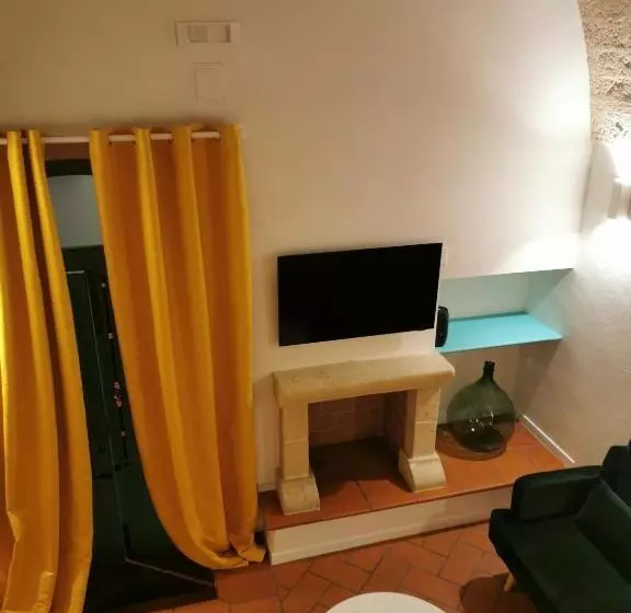 デラックスルーム, Vecchia Mottola Albergo Diffuso