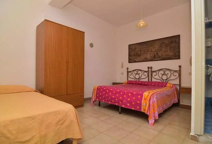 スタンダード４人部屋, Villa Fiorentina