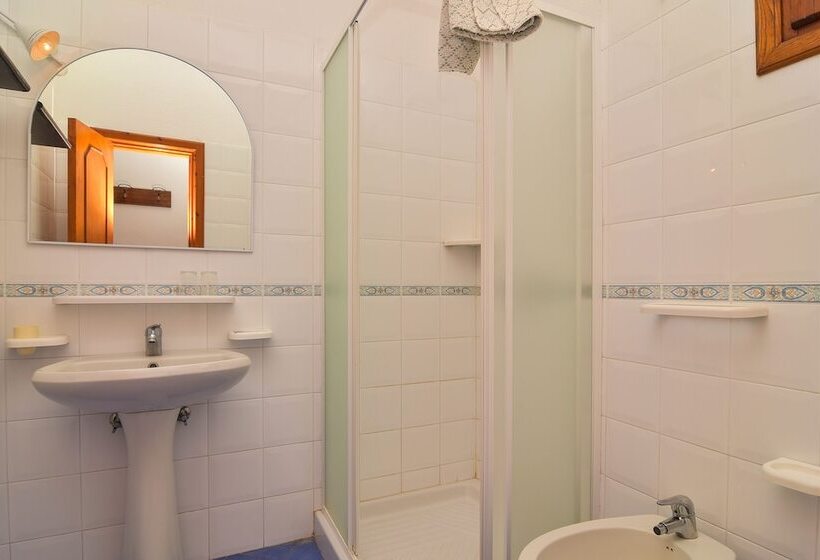 スタンダード４人部屋, Villa Fiorentina