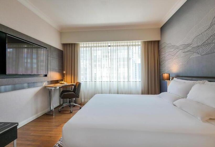 سوئیت جونیور با تخت بزرگ, Novotel Kuala Lumpur City Centre