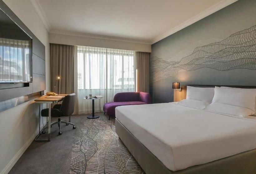 اتاق لوکس با تخت بزرگ, Novotel Kuala Lumpur City Centre