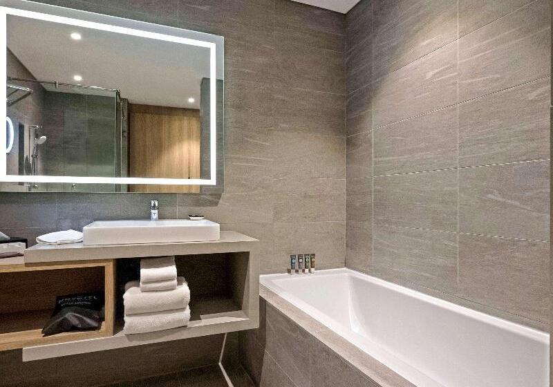 سوئیت جونیور با تخت بزرگ, Novotel Kuala Lumpur City Centre