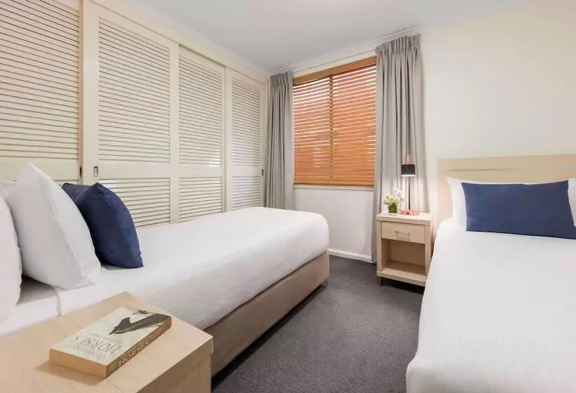 آپارتمان مدیریتی 2 خوابه, Oaks Sydney Goldsbrough Suites