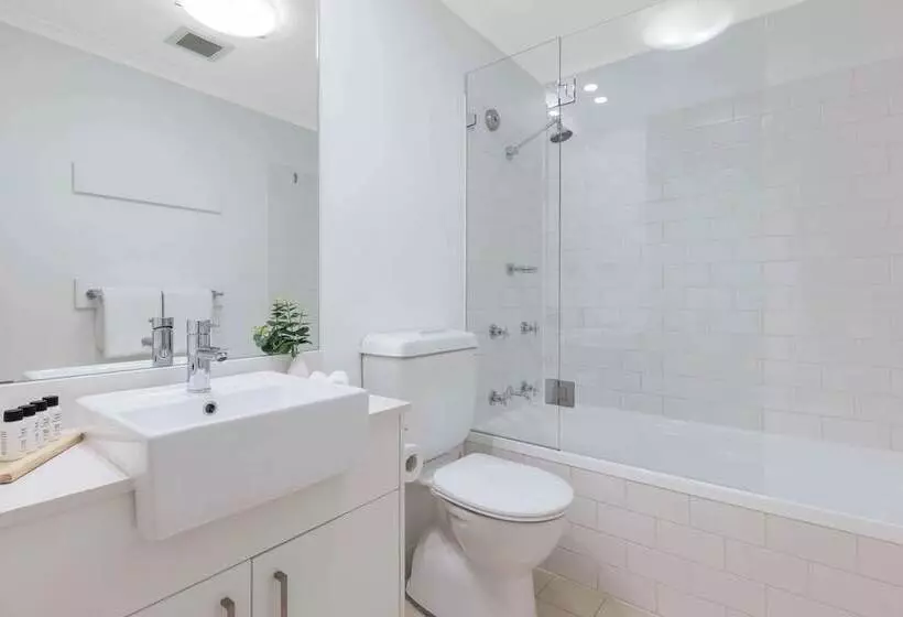 آپارتمان مدیریتی 2 خوابه, Oaks Sydney Goldsbrough Suites