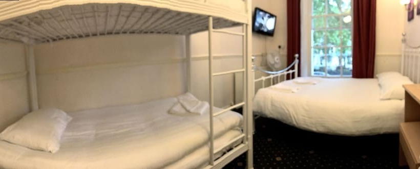 スタンダード4人部屋, Springfield Hotel London