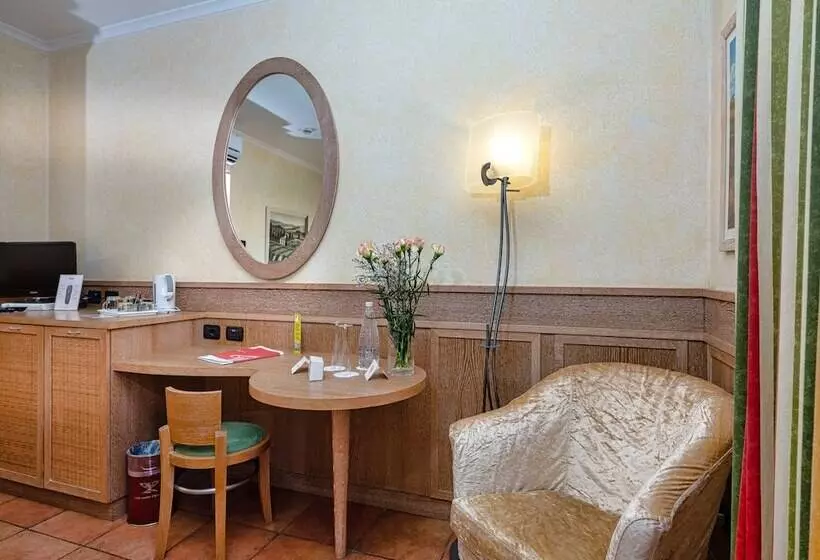 エコノミールーム, Active Hotel Paradiso