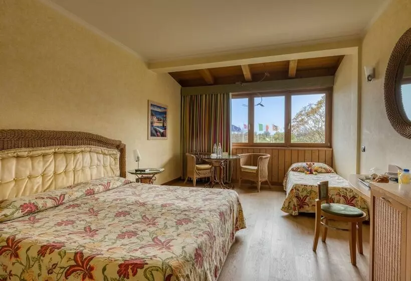 スーペリアトリプルルーム, Active Hotel Paradiso