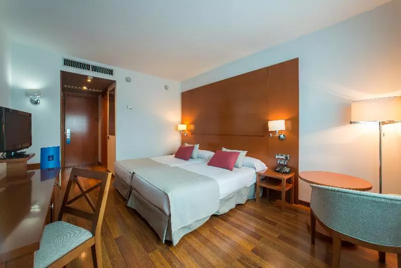 スイート, Active Hotel Paradiso