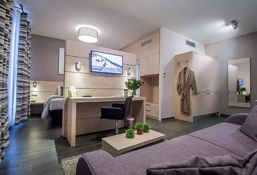 Superior-huone King-vuode, Ibis Styles Charleroi Airport Aero 44