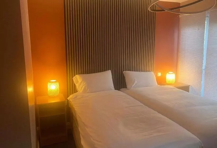 اتاق لوکس, Airport Inn & Spa Manchester