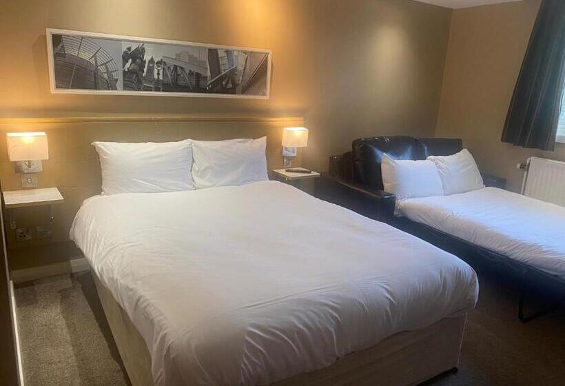 Семейный Номер, Airport Inn & Spa Manchester