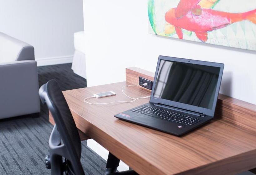 מיטת קינג בסוויטה, Albert Par G5