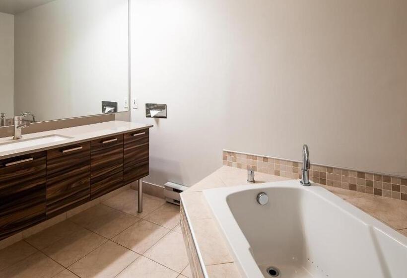 חדר דחוקס עם מיטת קינג, Albert Par G5