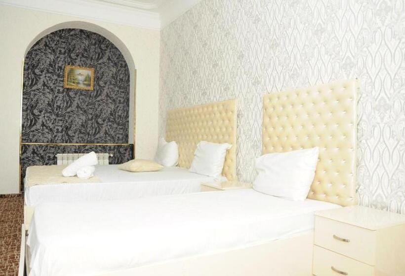 اتاق استاندارد سه نفره, Ambiance