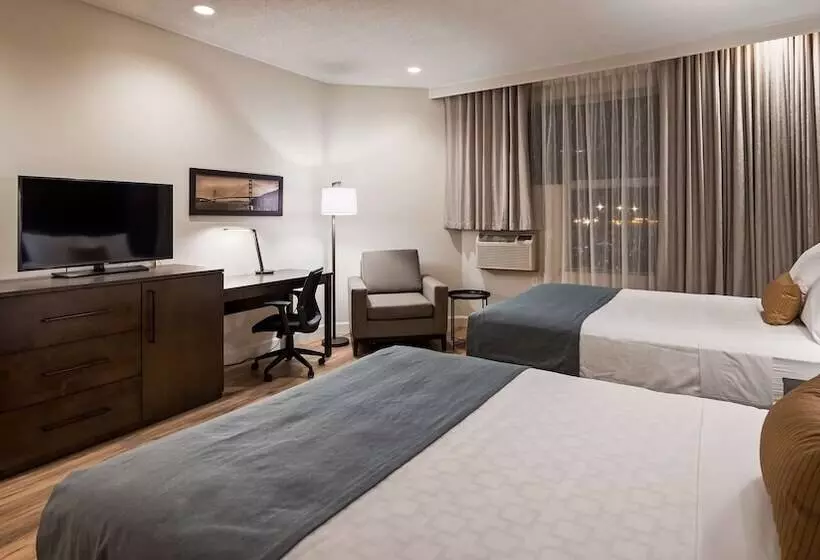 ２ダブルベッドのスタンダードルーム, Best Western Plus Montreal East