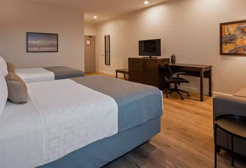 ２ダブルベッドのスタンダードルーム, Best Western Plus Montreal East