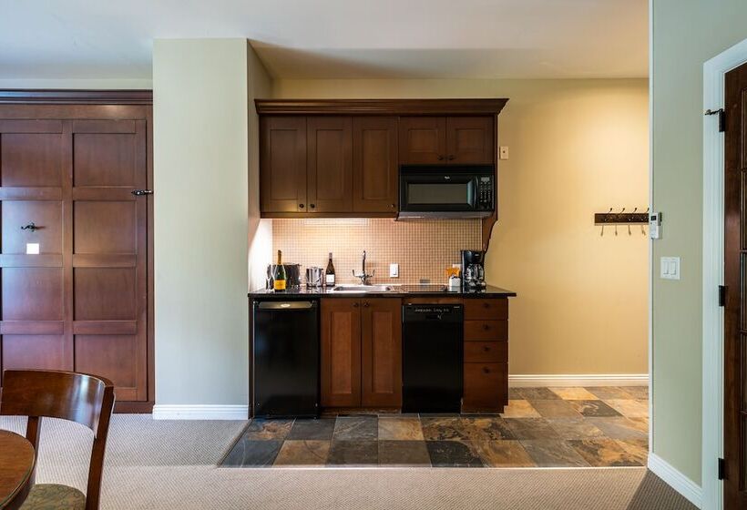 סוויטה, Chateau Beauvallon