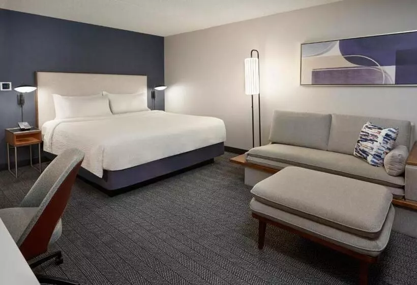 اتاق استاندارد با تخت بزرگ, Courtyard By Marriott Toronto Mississauga/meadowvale