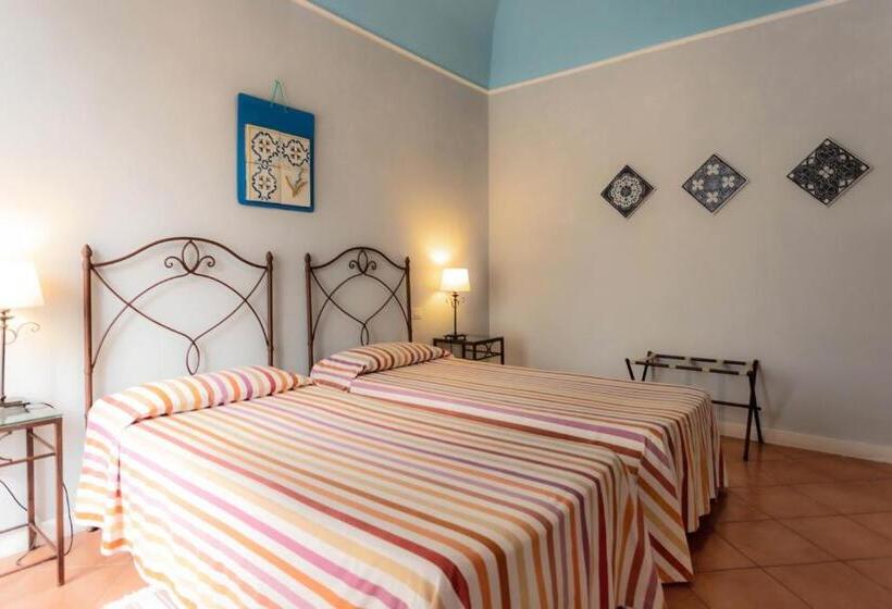 غرفة سوبيريور رباعية, Etna