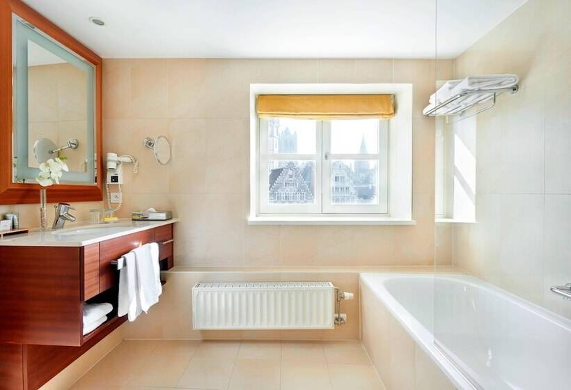 标准间带双人床, Ghent Marriott