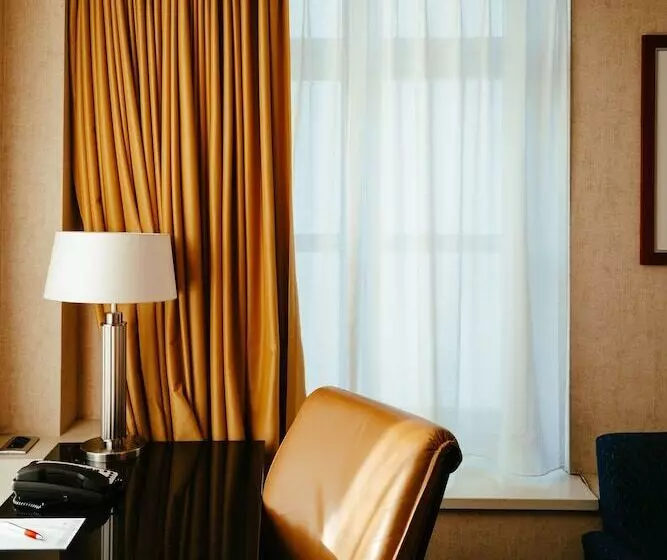 اتاق استاندارد با تخت دوبل, Ghent Marriott