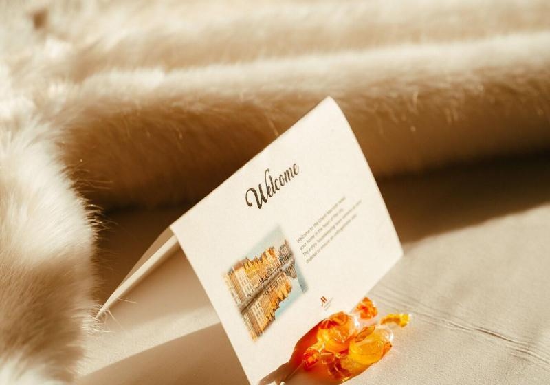 带大床的套房, Ghent Marriott