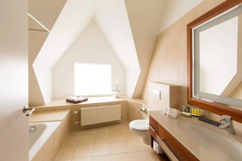 سوئیت با تخت بزرگ, Ghent Marriott