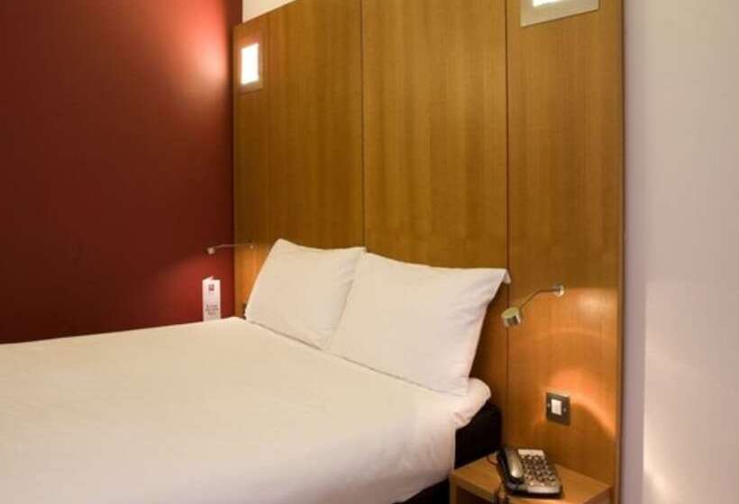 StandaardKamer, Ibis Swansea