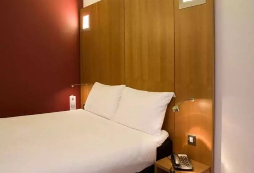 اتاق استاندارد, Ibis Swansea