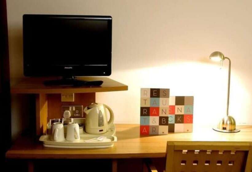 StandaardKamer, Ibis Swansea