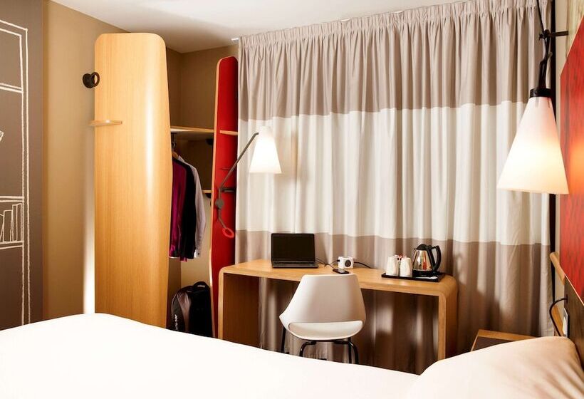 StandaardKamer, Ibis Swansea