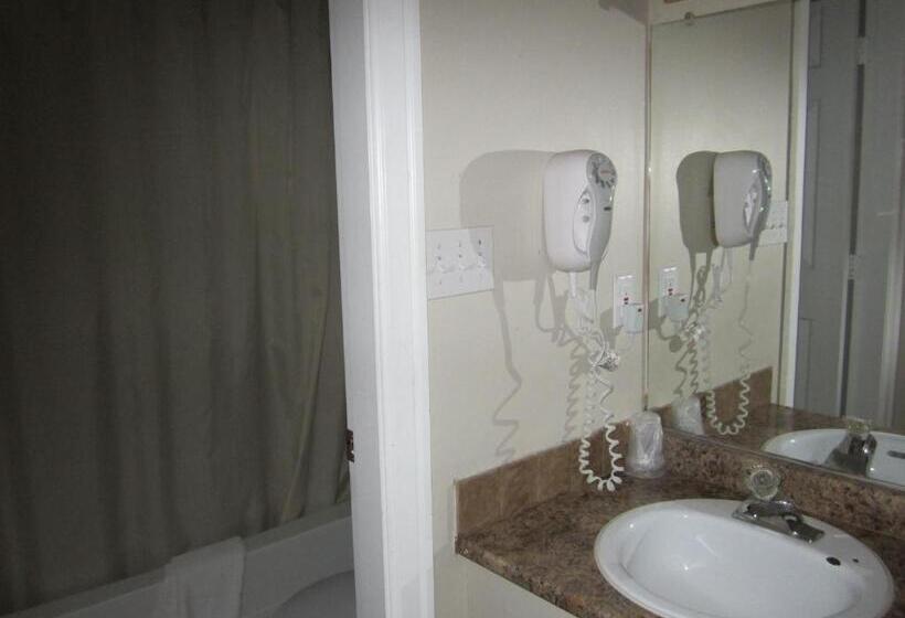 침실 2개 스위트, Travelodge By Wyndham Merritt