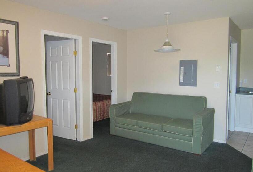 침실 2개 스위트, Travelodge By Wyndham Merritt