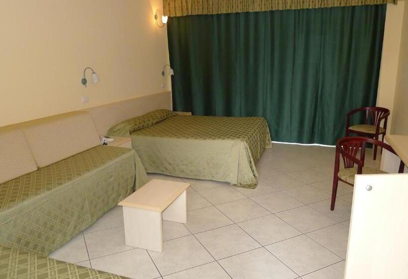 חדר משפחתי, King S House Hotel Resort