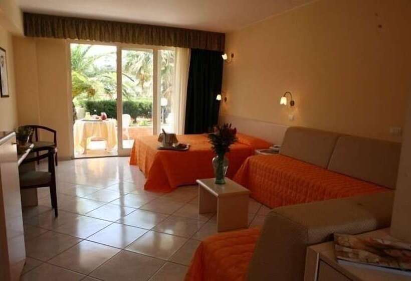 Четырехместный Номер Стандарт, King S House Hotel Resort
